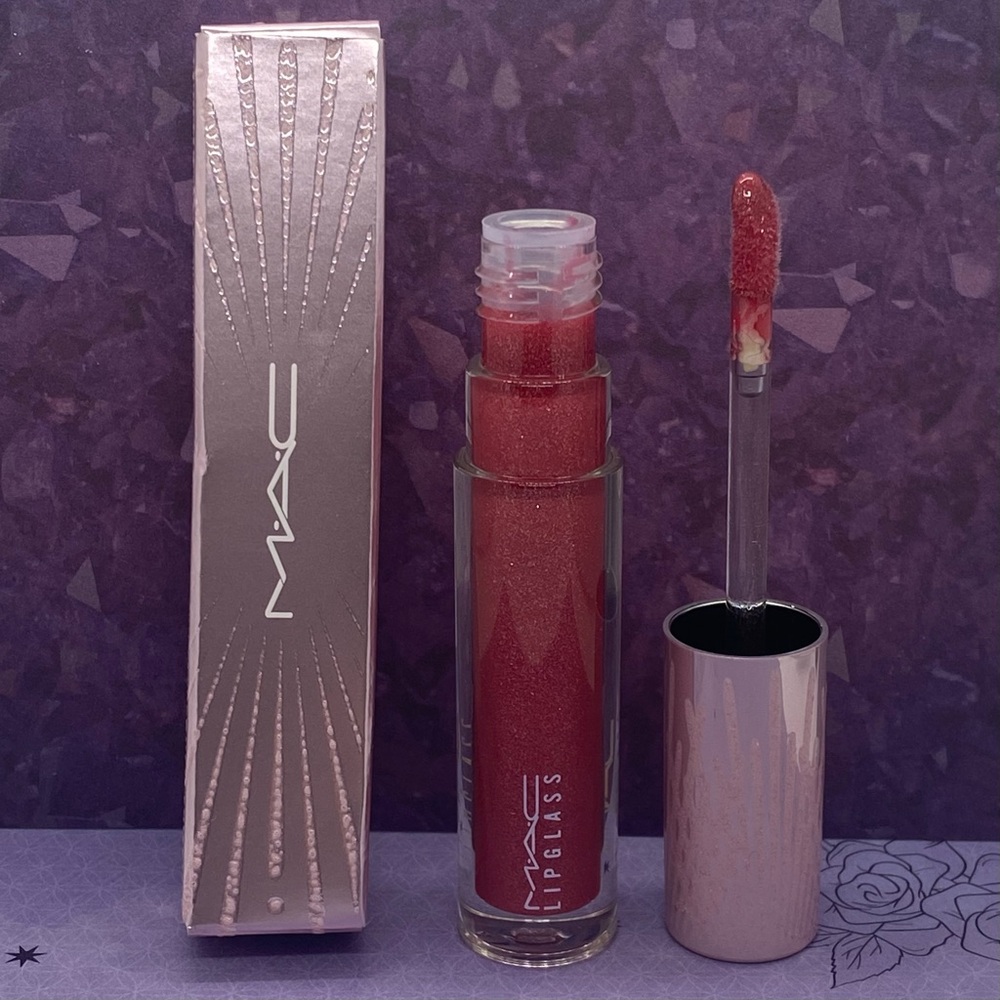 MAC Lipglass - Snow in Love